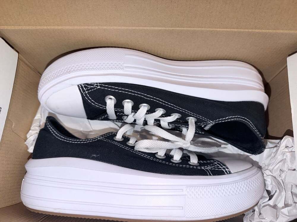 Converse Women's Chuck Taylor All Star Move Platform Ox Black/White 570256C